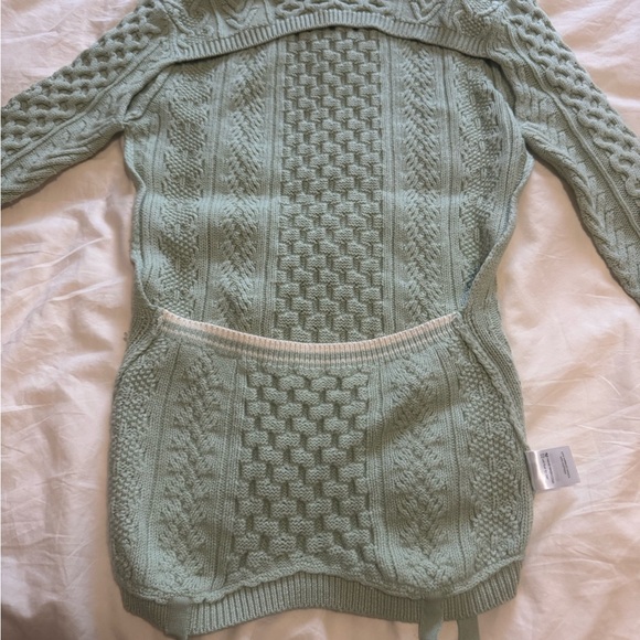 Rosie Assoulin Thousand in One Ways Sweater in green size Small - Picture 11 of 11